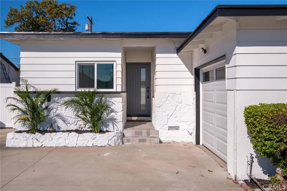 Unit for sale at 18901 Haas Avenue, Torrance, CA 90504