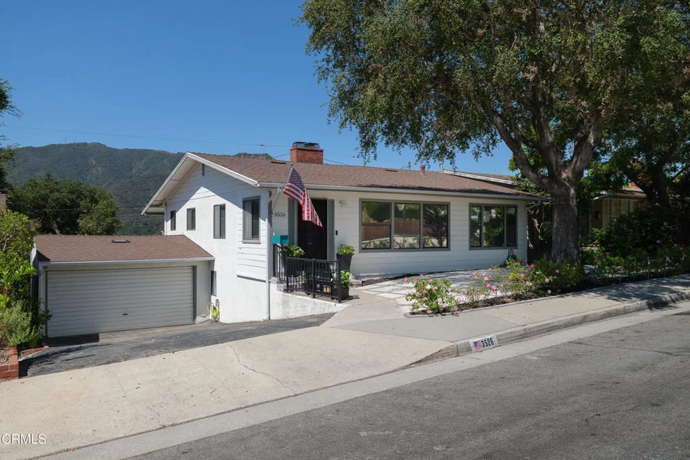 Unit for sale at 3526 Fairchild Street, La Crescenta, CA 91214