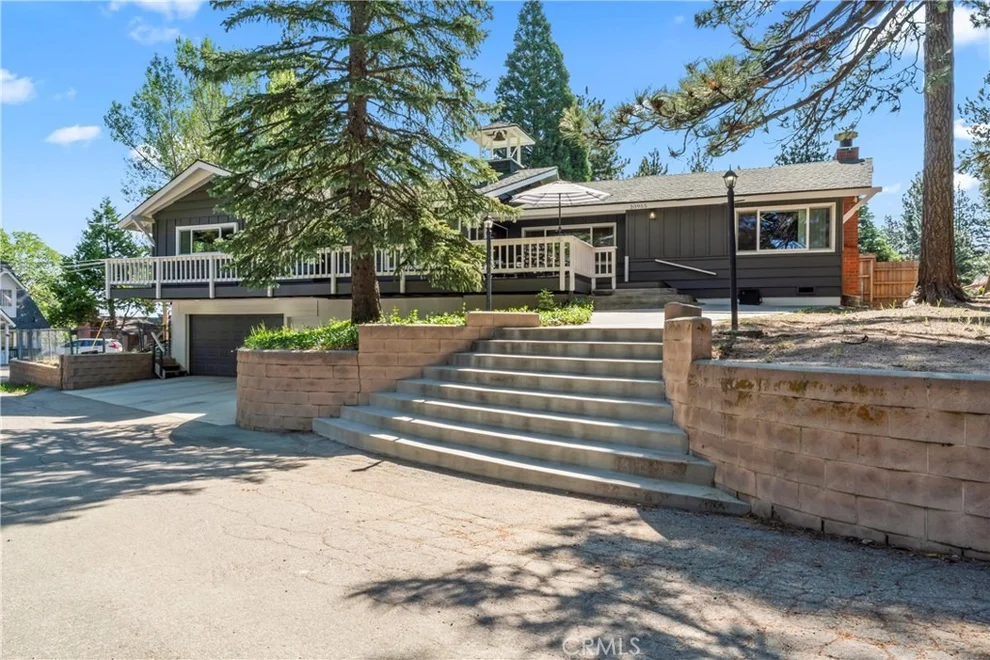 Unit for sale at 30955 Scenic Way, Running Springs, CA 92382