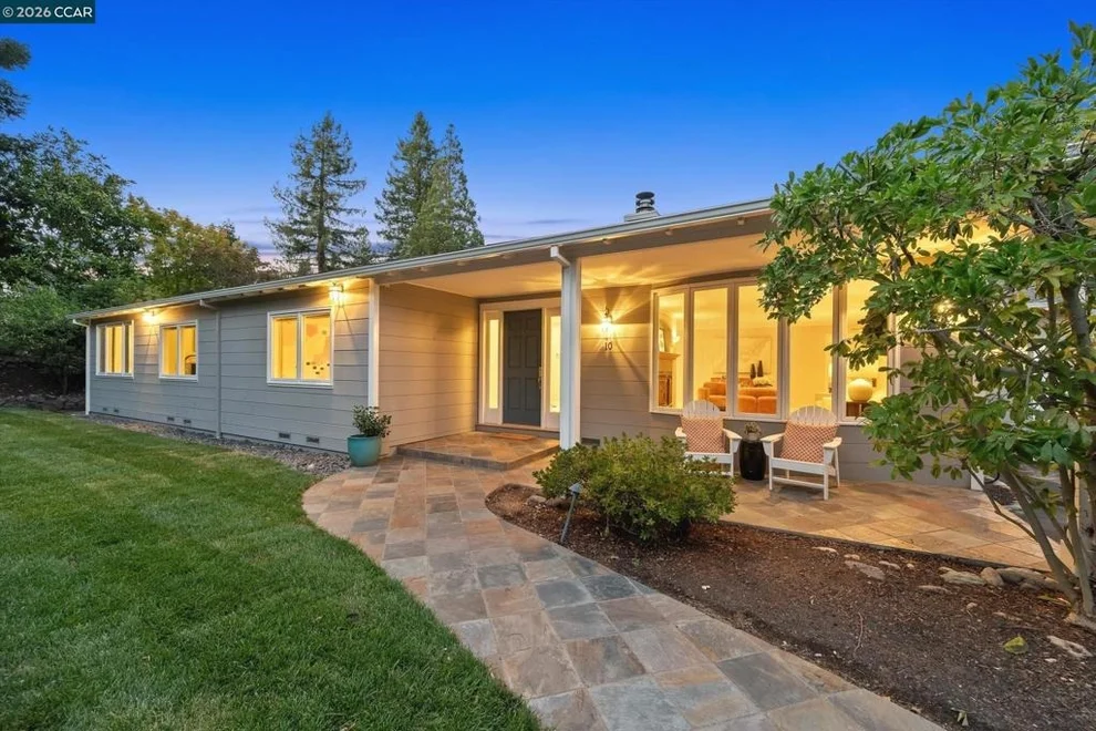 Unit for sale at 10 Hillcrest Dr, Orinda, CA 94563