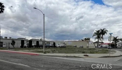 Unit for sale at 572 S Grand, San Jacinto, CA 92582