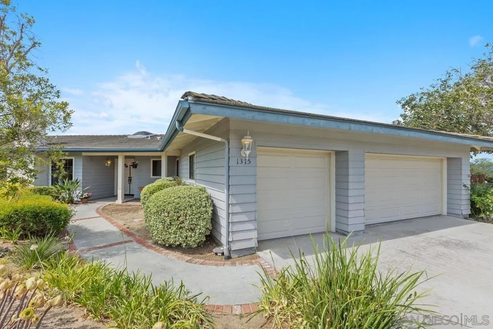 Unit for sale at 1315 Eagle Glen, Escondido, CA 92029