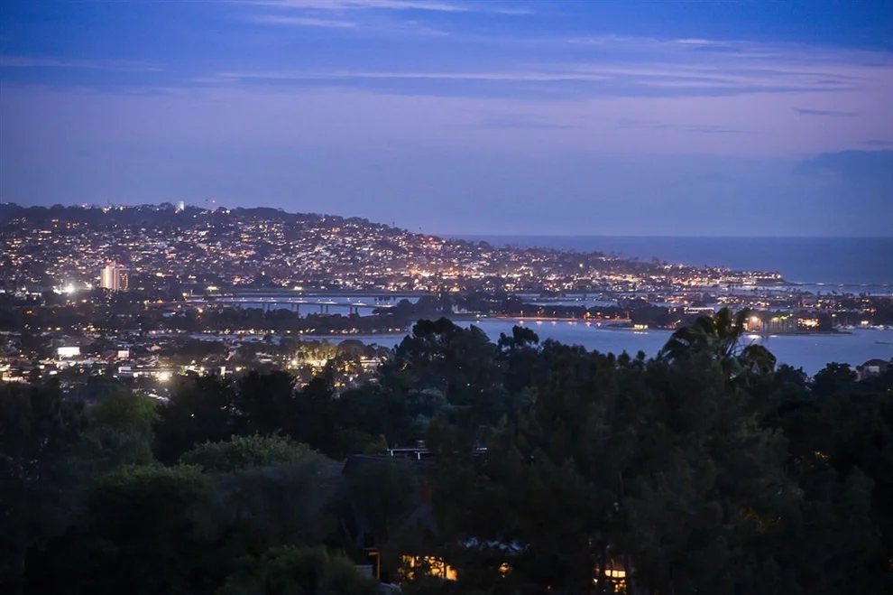 Unit for sale at 5463 Caminito Agua, La Jolla, CA 92037