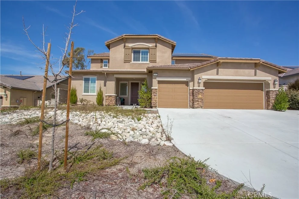 Unit for sale at 23426 Crystal Way, Wildomar, CA 92595