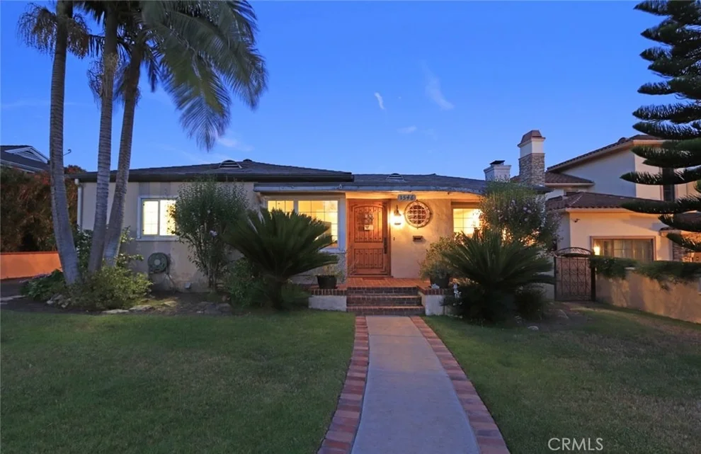 Unit for sale at 1546 Allen Avenue, Glendale, CA 91201