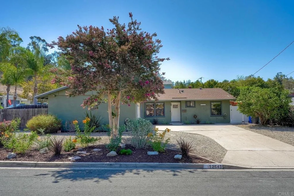 Unit for sale at 12541 Glenoak Road, Poway, CA 92064