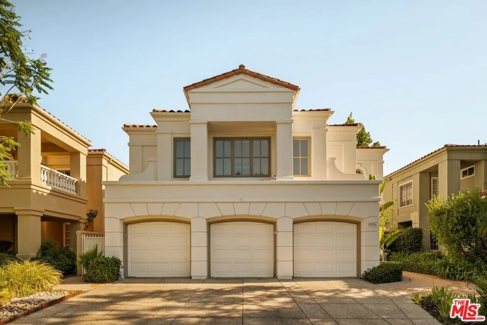 Unit for sale at 23216 Park Corniche, Calabasas, CA 91302