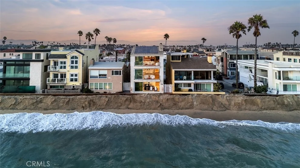 Unit for sale at 6519 E Seaside Walk, Long Beach, CA 90803