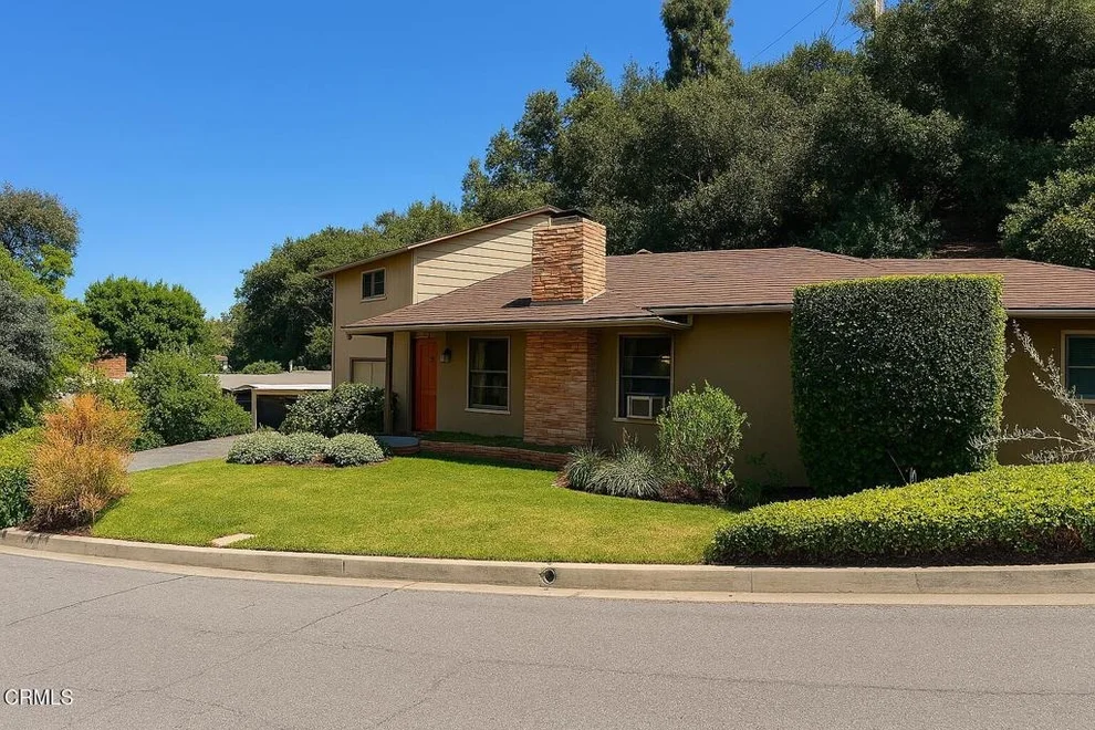 Unit for sale at 831 Bank Street, South Pasadena, CA 91030