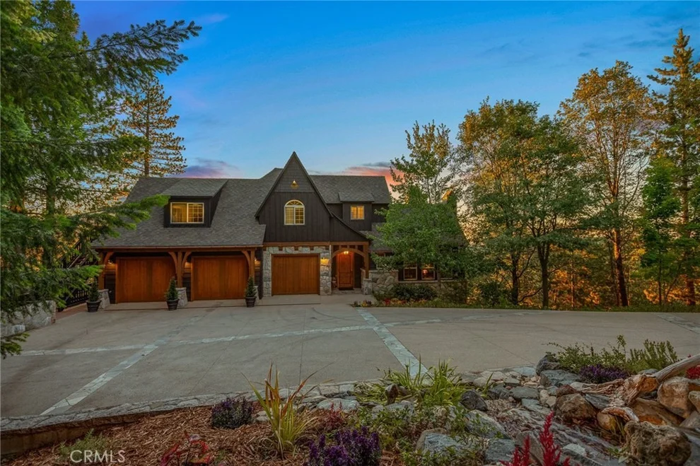 Unit for sale at 576 S Cumberland, Lake Arrowhead, CA 92352