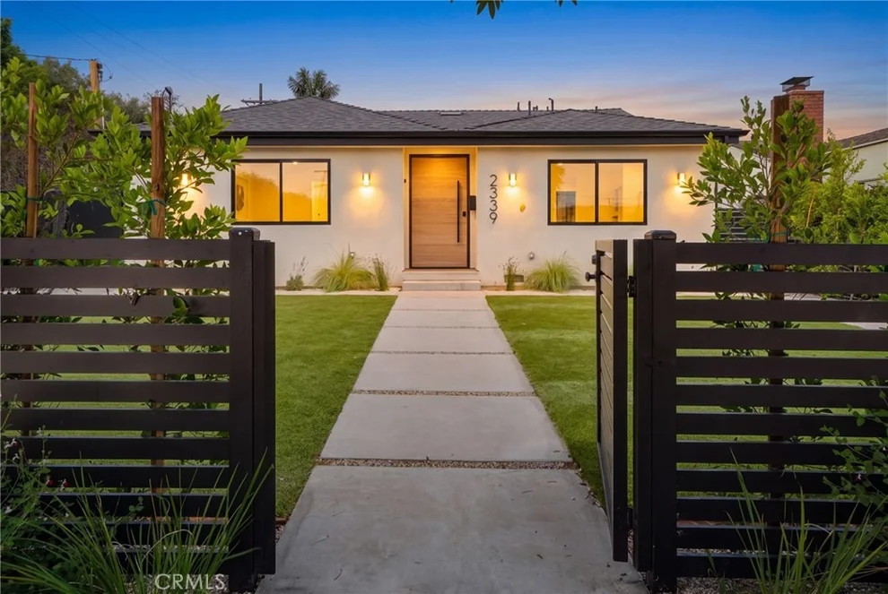 Unit for sale at 2339 23rd, Santa Monica, CA 90405