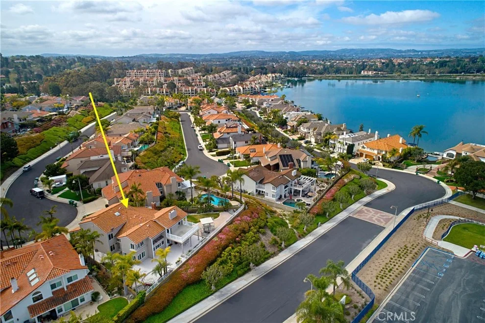 Unit for sale at 22931 Calle Azorin, Mission Viejo, CA 92692