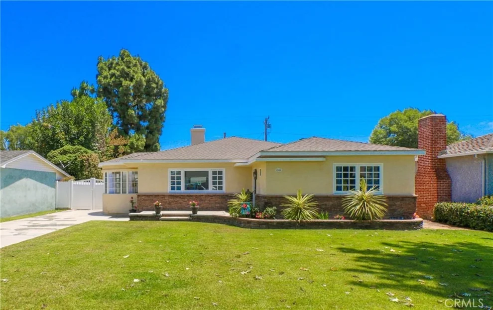 Unit for sale at 4544 WHITEWOOD Avenue, Long Beach, CA 90808