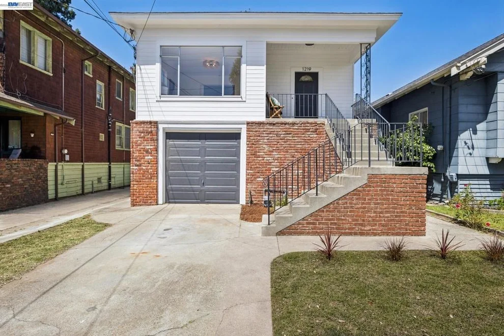 Unit for sale at 1219 Pearl St, Alameda, CA 94501