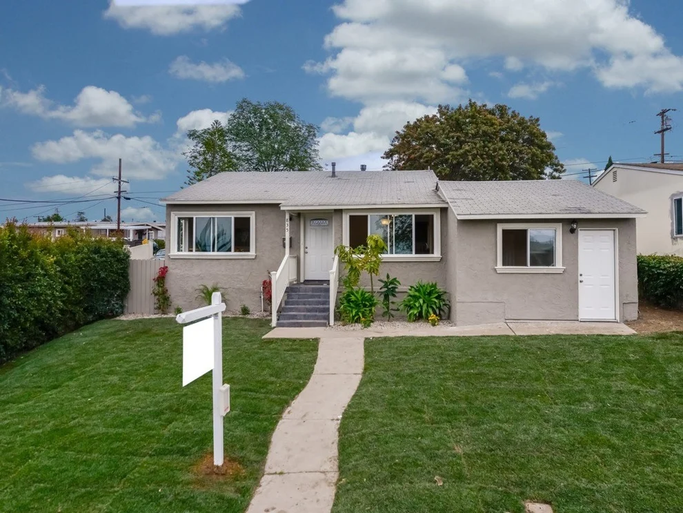 Unit for sale at 835 Gwen Street, San Diego, CA 92114