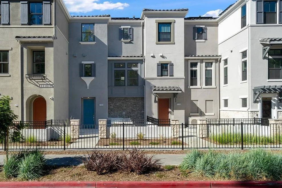 Unit for sale at 2112 Latham Street, Mountain View, CA 94040