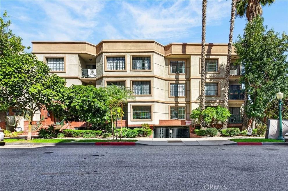 Unit for sale at 426 N Maryland, Glendale, CA 91206