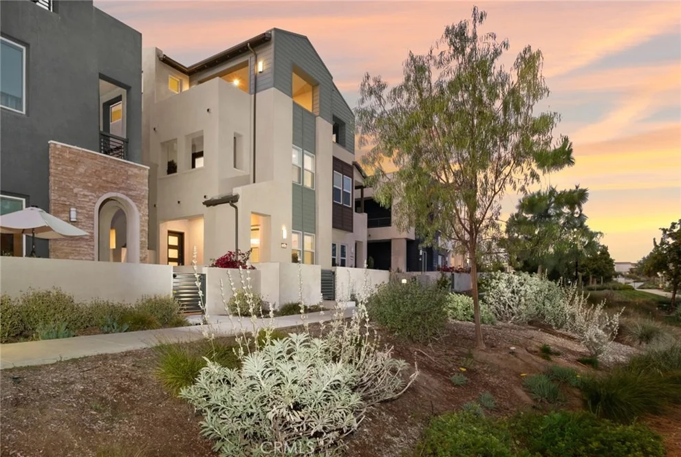 Unit for sale at 327 Baluster, Irvine, CA 92618