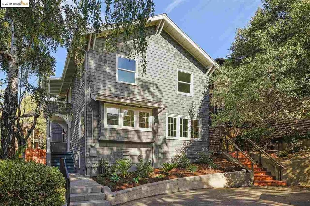 Unit for sale at 2825 Palm Ct, Berkeley, CA 94705-1316
