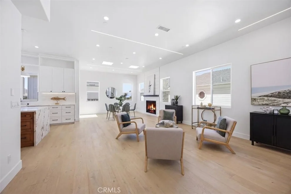 Unit for sale at 617 N Irena Avenue, Redondo Beach, CA 90277