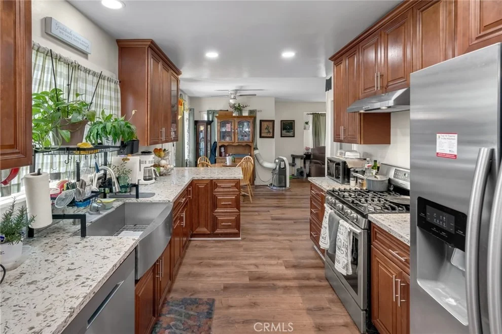 Unit for sale at 6861 Naomi Avenue, Buena Park, CA 90620