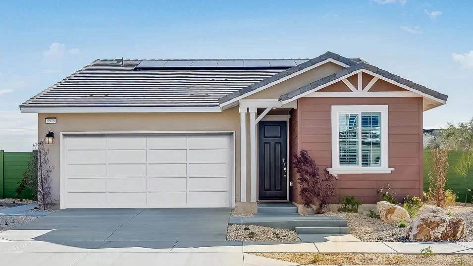 Unit for sale at 5975 Coffee Creek, Hesperia, CA 92345