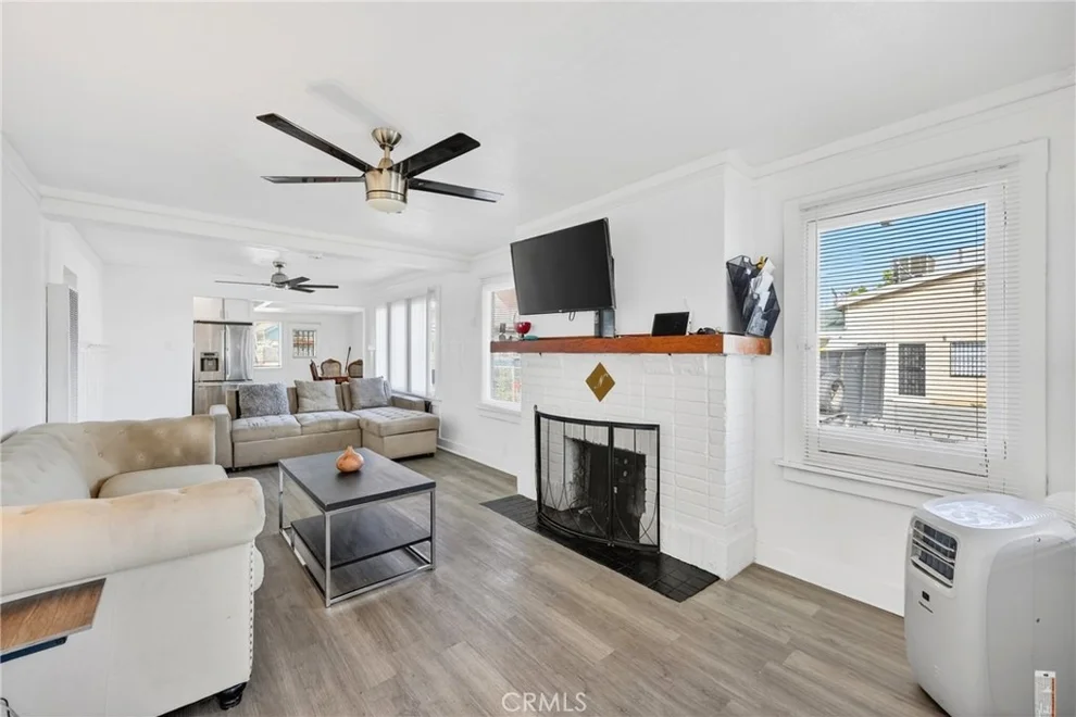 Unit for sale at 247 E 80th Street, Los Angeles, CA 90003