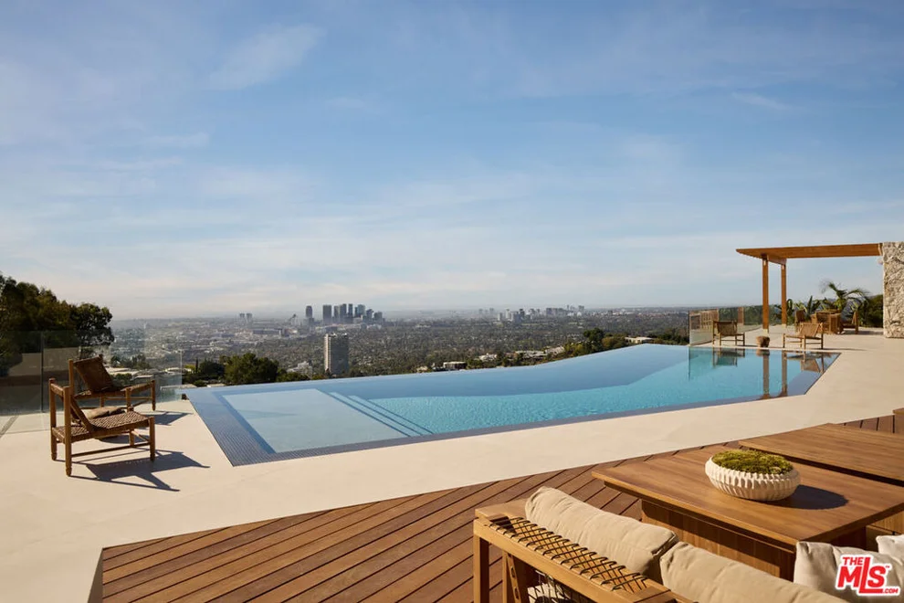 Unit for sale at 1615 Blue Jay Way, West Hollywood, CA 90069