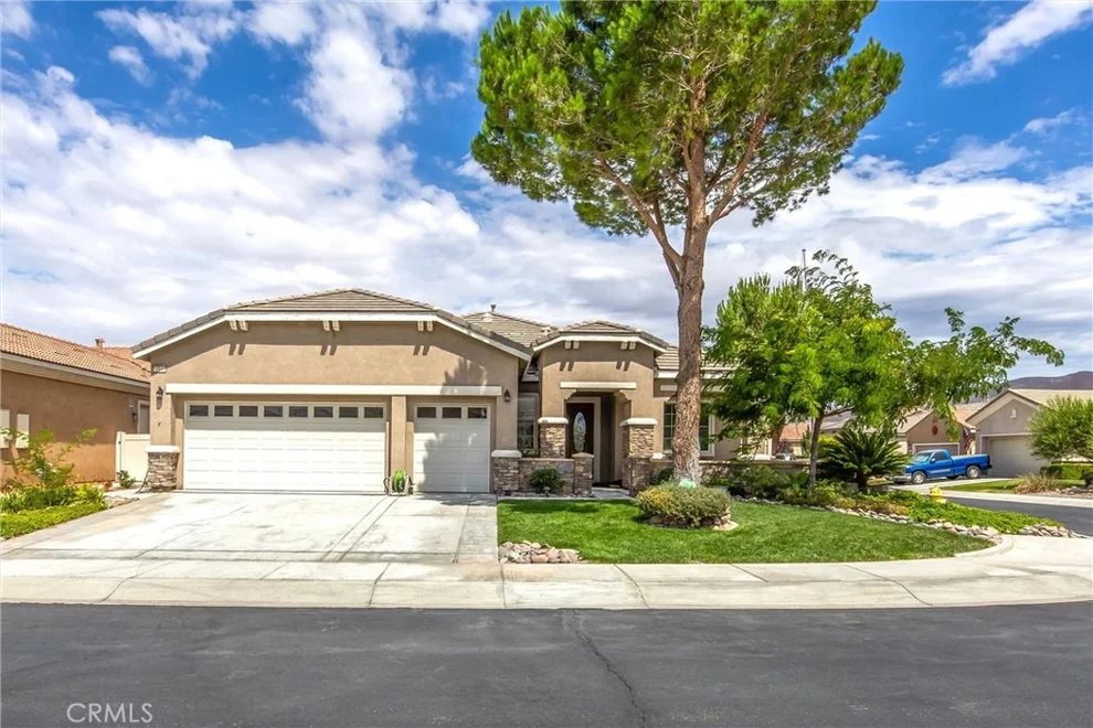 Unit for sale at 10041 El Dorado, Apple Valley, CA 92308