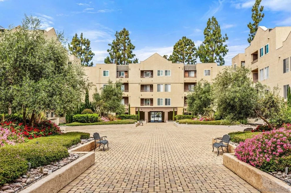 Unit for sale at 8889 Caminito Plaza Centro, San Diego, CA 92122
