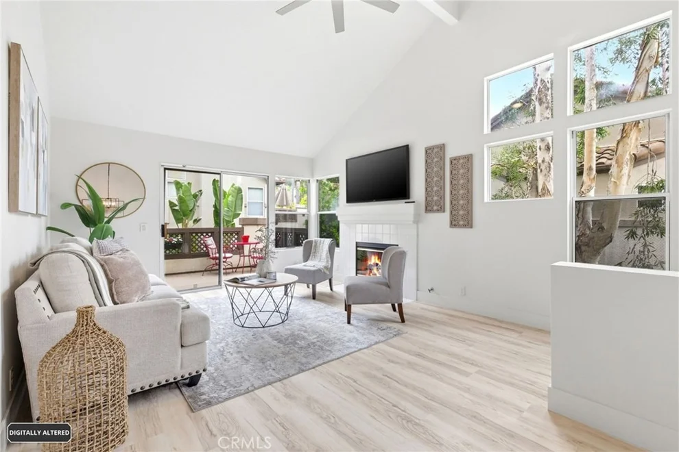 Unit for sale at 27529 Serena, Mission Viejo, CA 92692