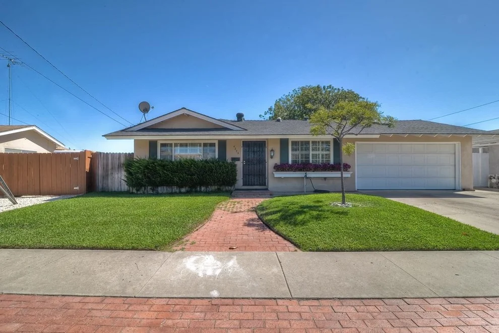 Unit for sale at 4273 Tolowa Street, San Diego, CA 92117