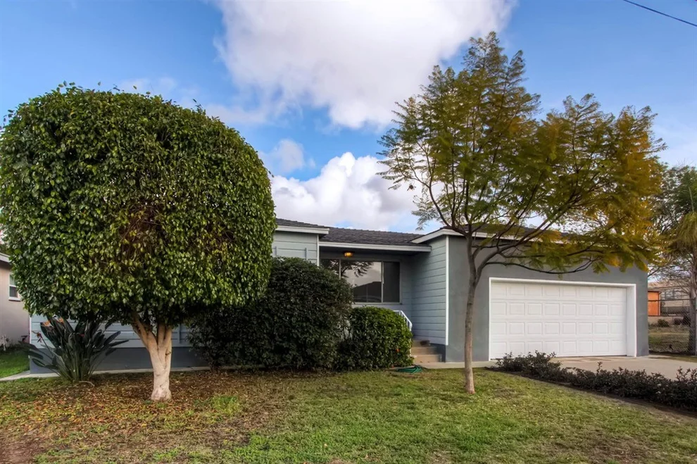 Unit for sale at 5115 Bocaw Pl, San Diego, CA 92115