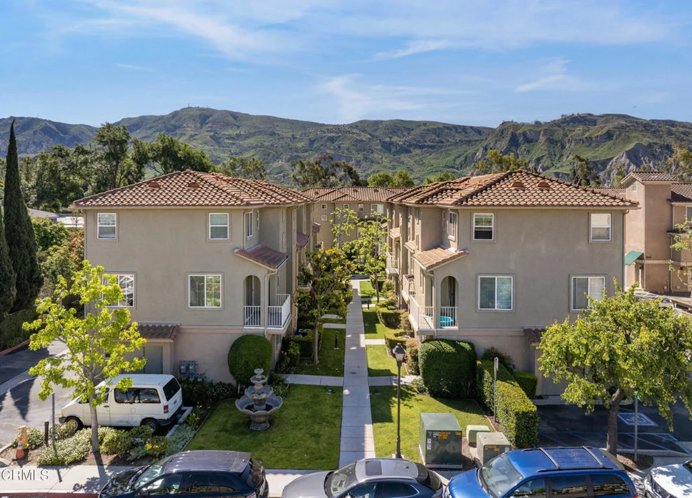 Unit for sale at 110 Larmon Loop, Santa Paula, CA 93060