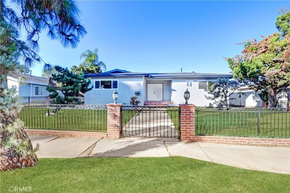 Unit for sale at 16651 16653 chatsworth Street, Granada Hills, CA 91344