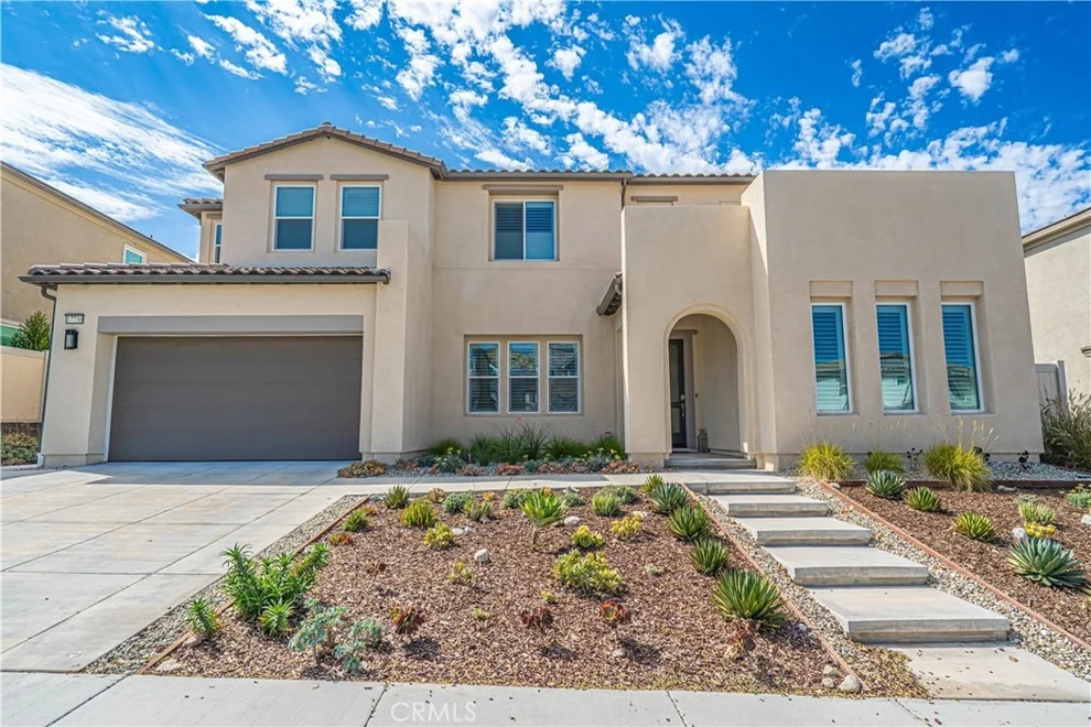 Unit for sale at 17730 Hillside Way, Saugus, CA 91350