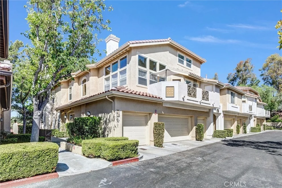 Unit for sale at 17 Camino Del Oro, Rancho Santa Margarita, CA 92688
