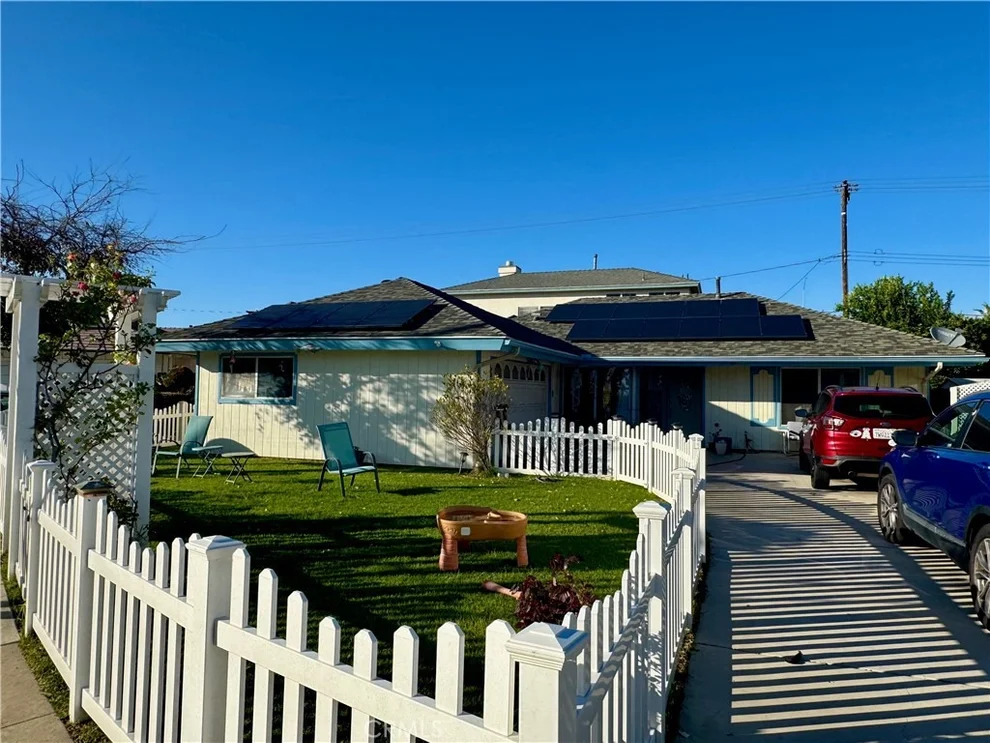 Unit for sale at 1068 Concord Street, Costa Mesa, CA 92626