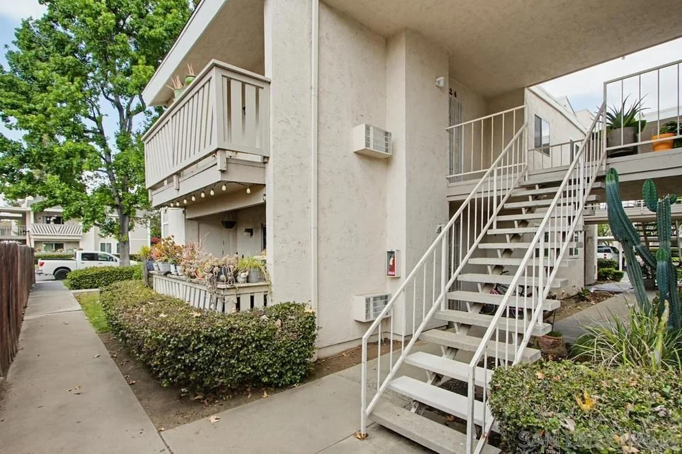 Unit for sale at 512 Sandalwood, Escondido, CA 92027
