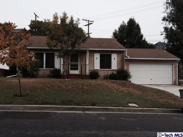 Unit for sale at 3409 Community Avenue, La Crescenta, CA 91214