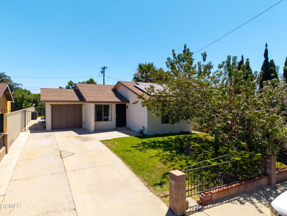 Unit for sale at 325 N 13th Street, Santa Paula, CA 93060