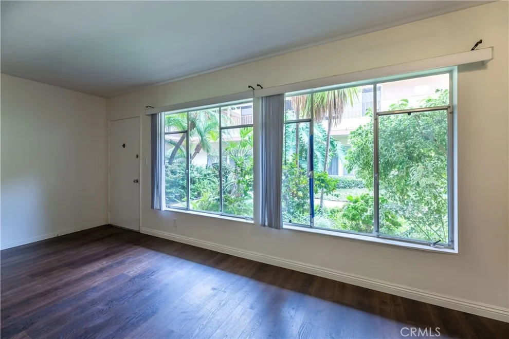 Unit for sale at 819 E 4th Street, Long Beach, CA 90802