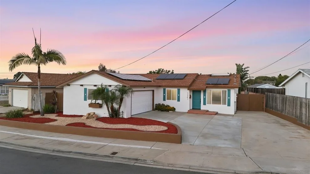 Unit for sale at 5241 Jamestown, San Diego, CA 92117