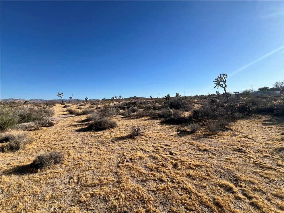 Unit for sale at 0 Warren Vista Avenue, Yucca Valley, CA 92284