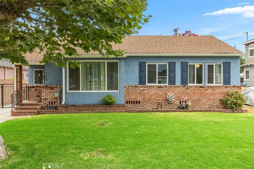 Unit for sale at 228 W Atara, Monrovia, CA 91016