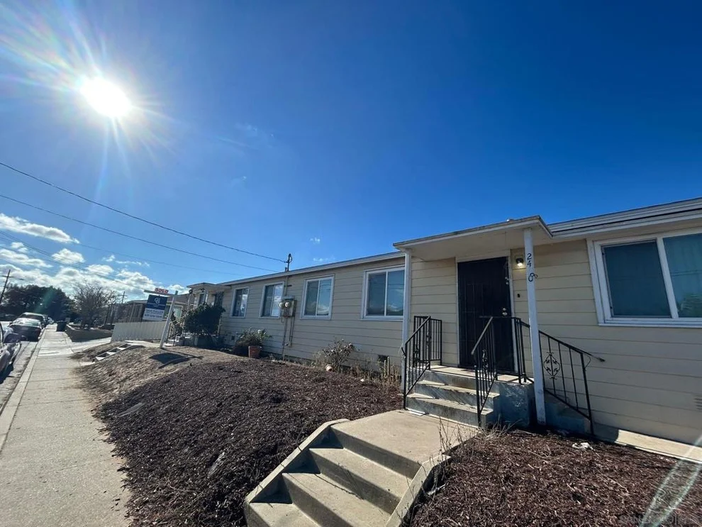 Unit for sale at 2478 80 E Ingersoll St, San Diego, CA 92111