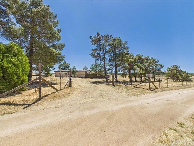 Unit for sale at 37589 Montezuma Valley Rd, Ranchita, CA 92066