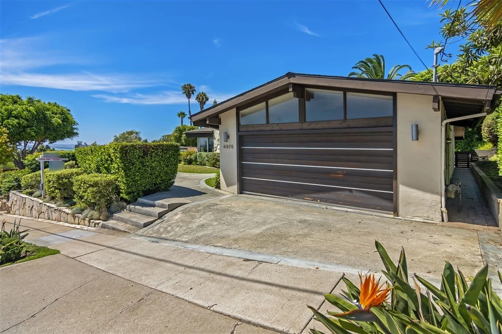 Unit for sale at 4876 San Joaquin Dr, San Diego, CA 92109