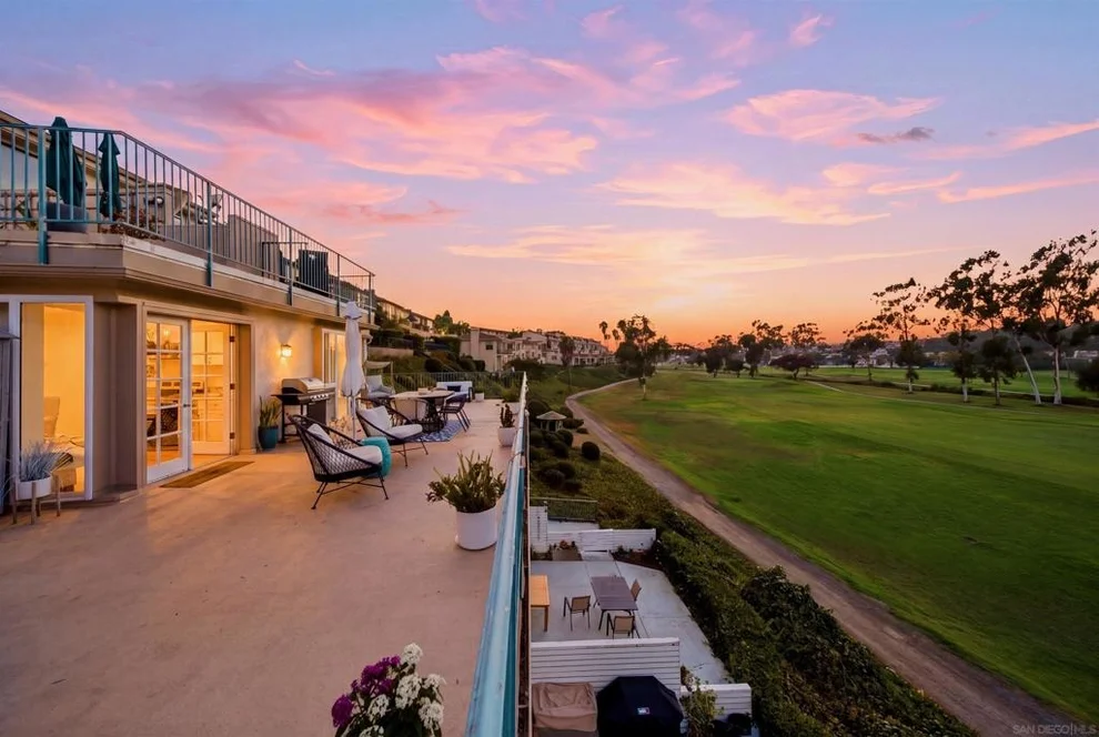 Unit for sale at 2544 Navarra Dr, Carlsbad, CA 92009