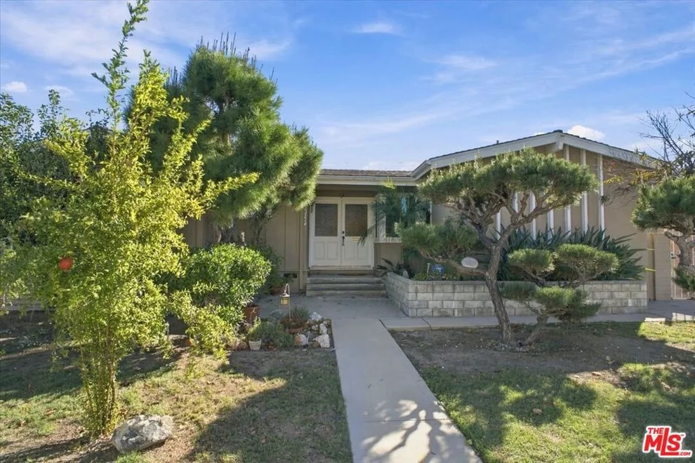 Unit for sale at 23214 Vanowen Street, West Hills, CA 91307